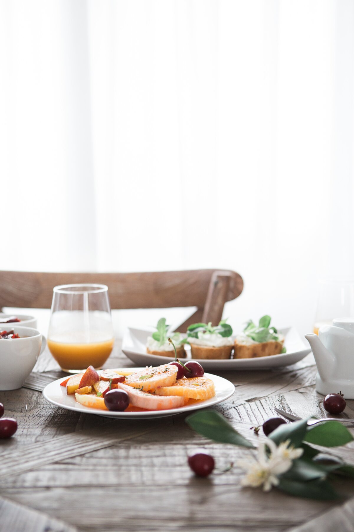 Mothers Day brunch with mimosas