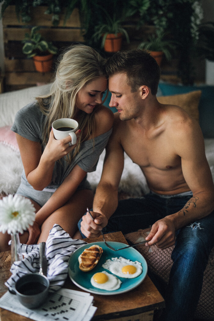 2020 Engagement Photo Tip: Images That Reflect Your Unique Interests