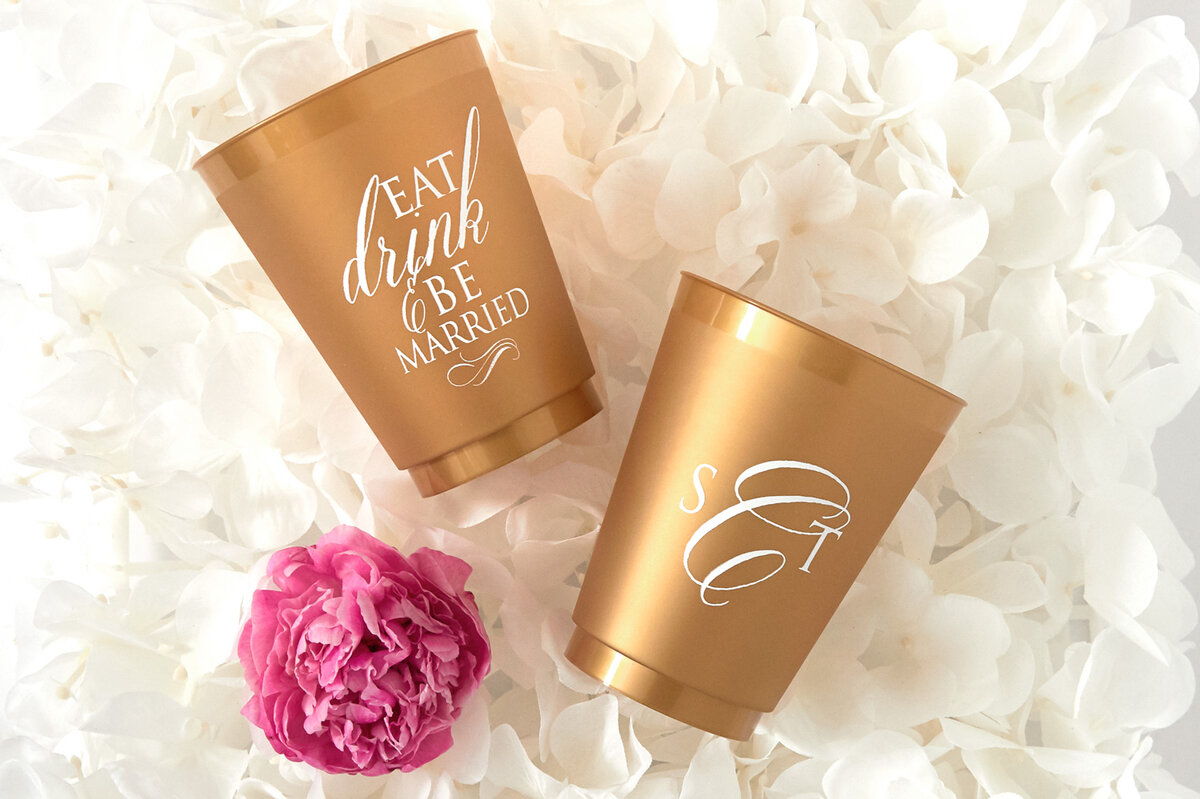 gold plastic metallic party cups