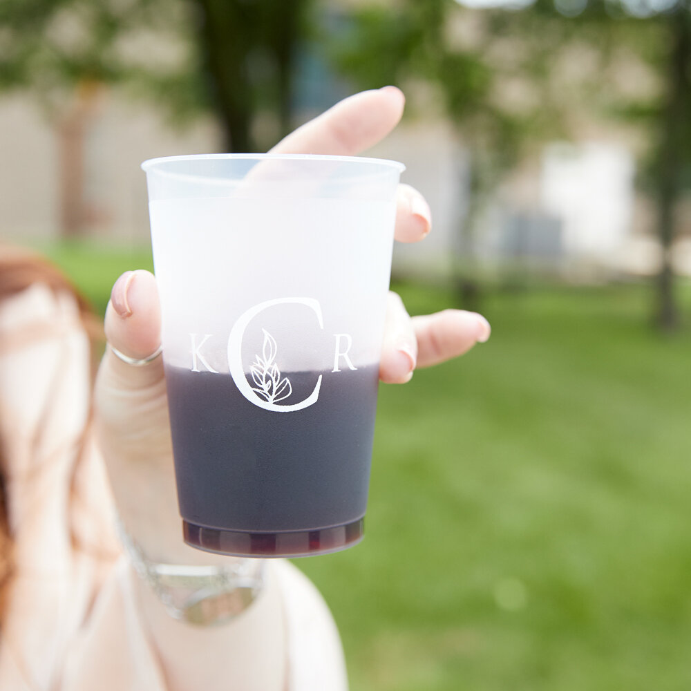 Custom Wedding Cups for Your Wedding Bar