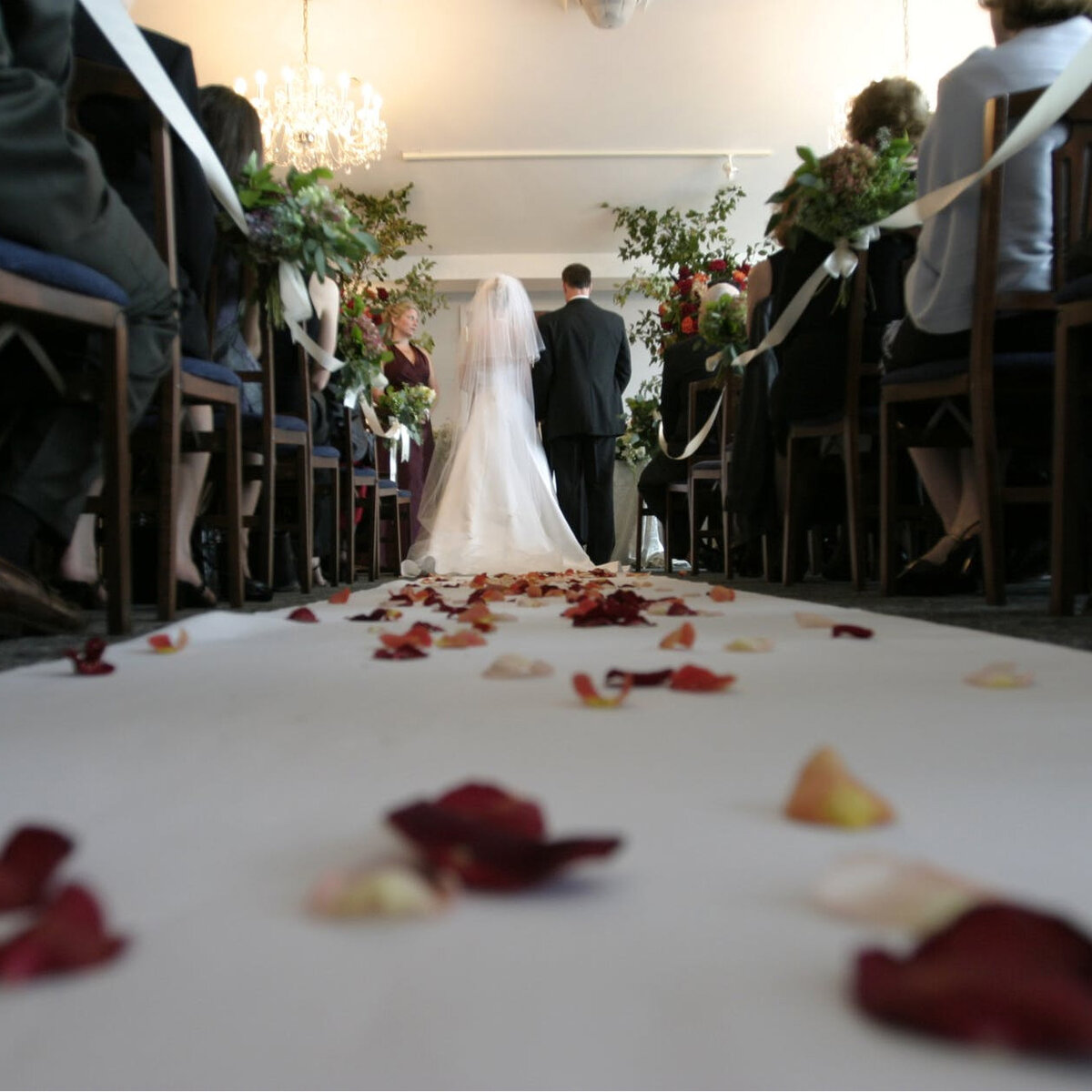 Unique Tips to Prep for Your Wedding Day to walk down the aisle happy