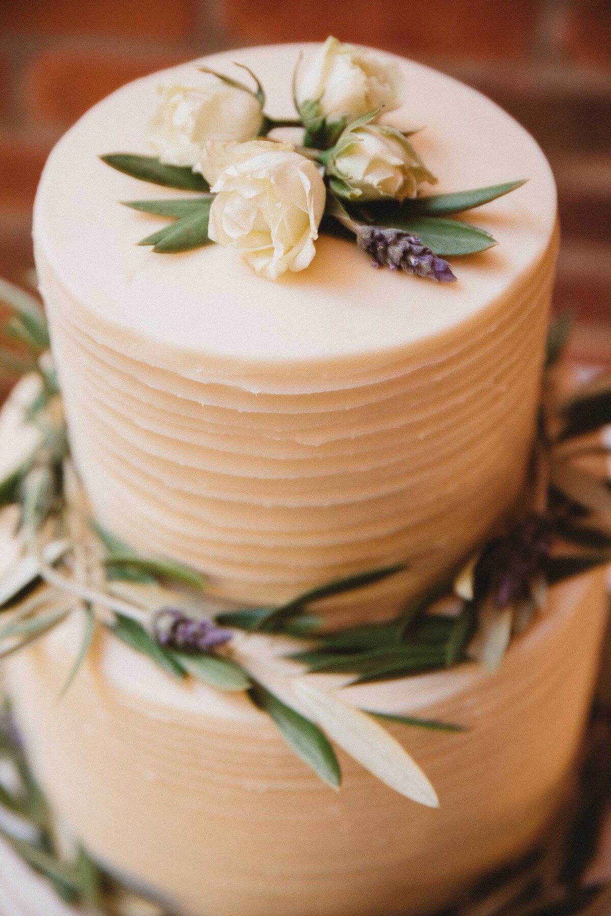 organic wedding cake