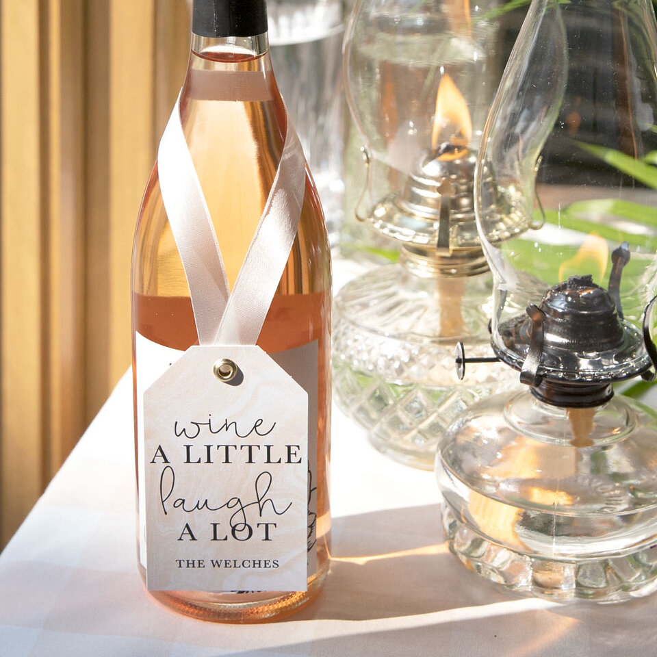 Wine lovers rejoice! The perfect gift tags are in marble and ready to disperse!