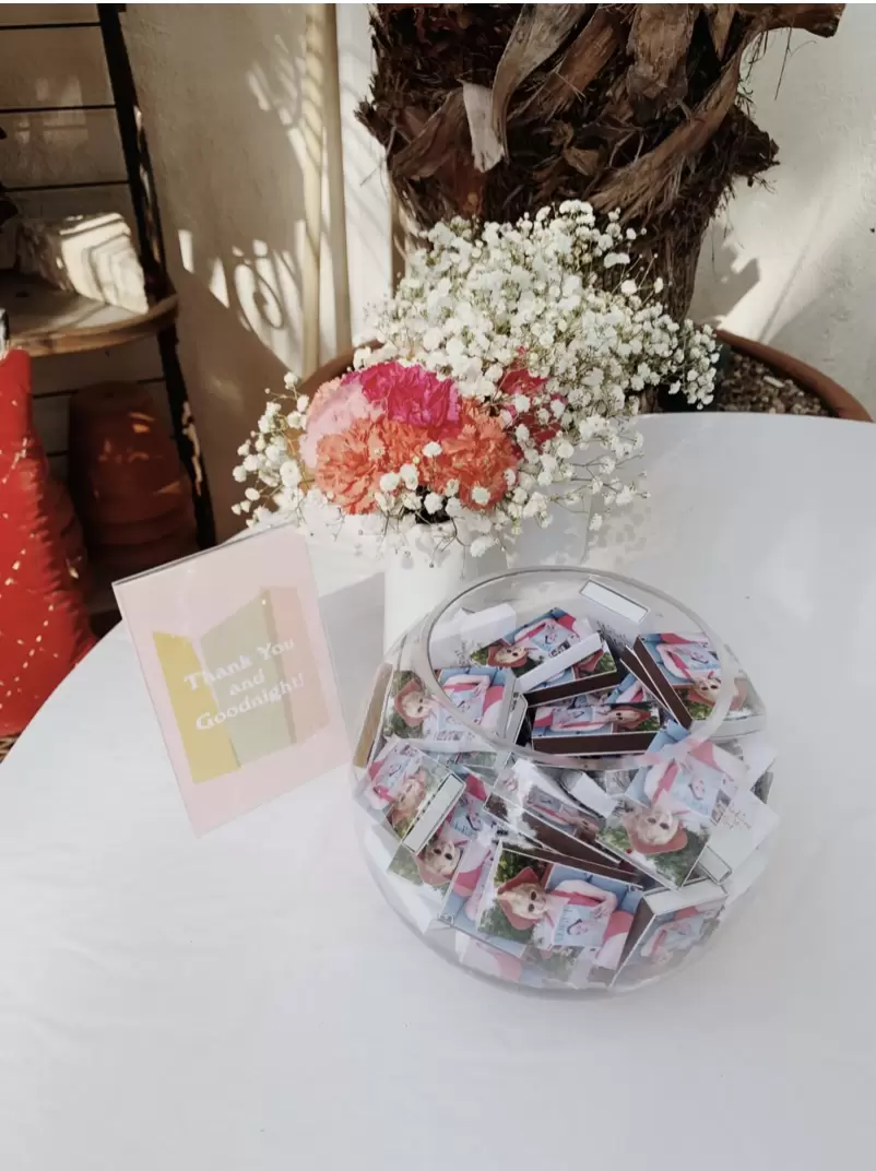 Full color square matches as guest souvenirs!