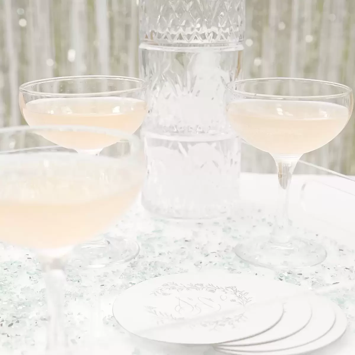 Refreshing Pink Gimlet Cocktail for Winter Cocktail Parties