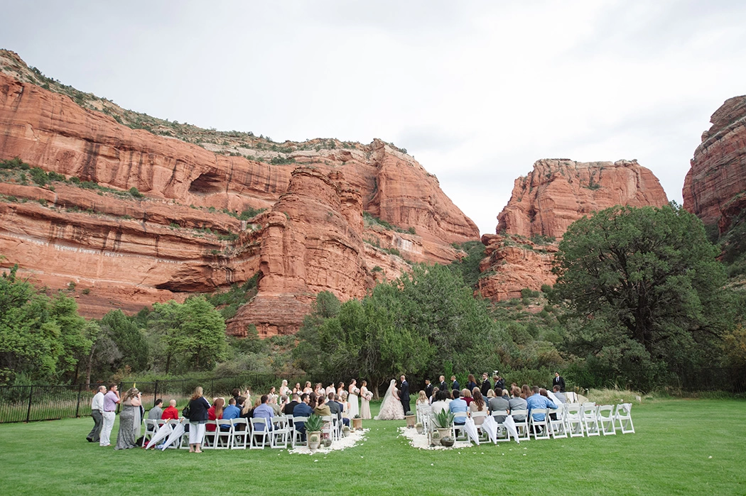Gorgeous Red Rocks View at a Luxury Wedding 