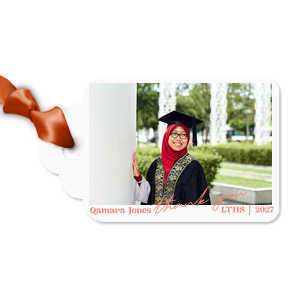 For your graduation celebration, go with the Graduation Badge Custom Photo Gift Tag for a garuanteed memorable event. Featuring your personal photo, the customizable gift tag is available in your choice of style and color to best match your momentous achievement.