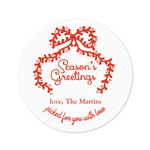 Extend the warmest of welcomes this year with our Season's Greetings Label. The sleek and classic design comes in a variety of colors and shapes to best match your holiday vision. Perfect as gifts tags for presents under the tree or goodie bags for holiday parties.