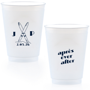 Enjoy a cool beverage after hitting the slopes served in the Après Ever After Cup. The sporty design is perfect for when you need a referesher at home or on holiday. Customize the design to give it your own unique and personalized touch.
