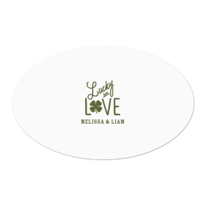 Celebrate your love with the Lucky In Love Label. Featuring a place to customize with the couple's names, this label is perfect for sealing gift bags for an anniversary party, bridal shower, or wedding.