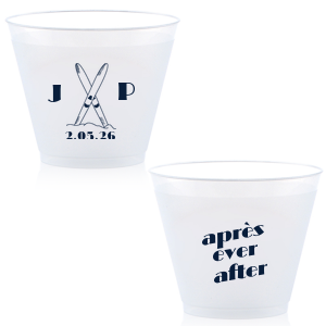 Enjoy a cool beverage after hitting the slopes served in the Après Ever After Cup. The sporty design is perfect for when you need a referesher at home or on holiday. Customize the design to give it your own unique and personalized touch.