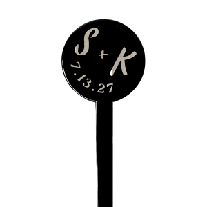 The Modern Initials and Date Stir Stick adds a sleek and contemporary touch to your cocktail experience, featuring elegantly curved dates and initials in a chic font. Elevate any gathering by personalizing drinkware with a modern flair that guests will adore. Excellent for wedding receptions or upscale events.