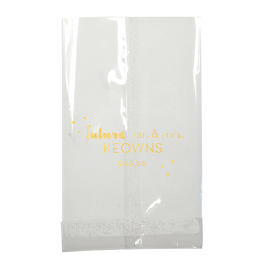 ForYourParty's chic Shiny Copper Large Cellophane Bag with Shiny Copper Foil Color couldn't be more perfect. It's time to show off your impeccable taste.