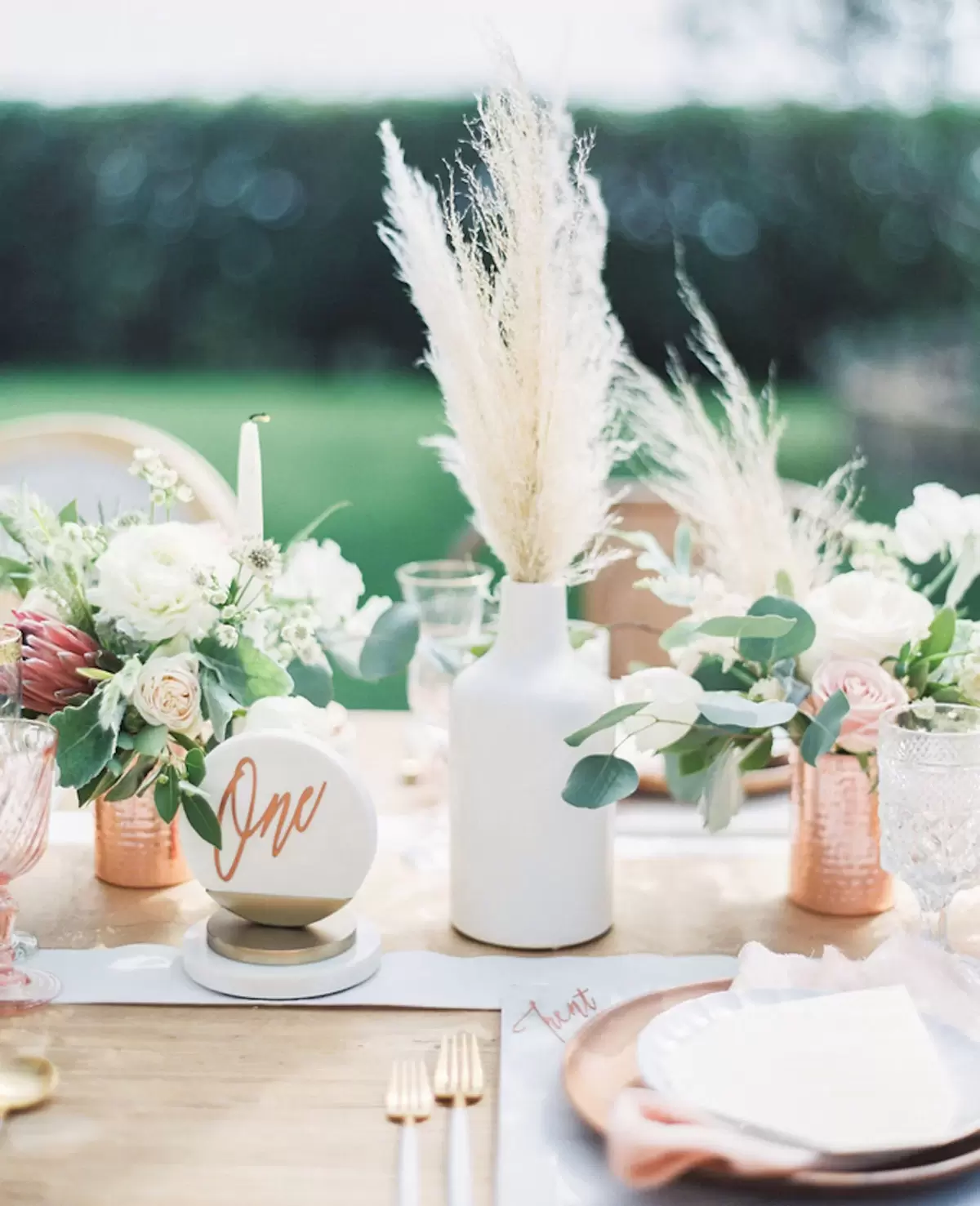 breezy pampas grass bouquet at wedding reception