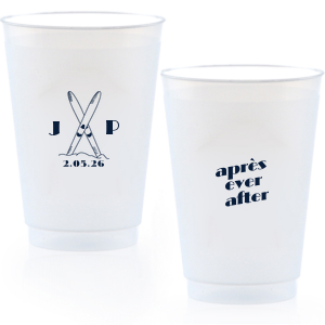 Enjoy a cool beverage after hitting the slopes served in the Après Ever After Cup. The sporty design is perfect for when you need a referesher at home or on holiday. Customize the design to give it your own unique and personalized touch.