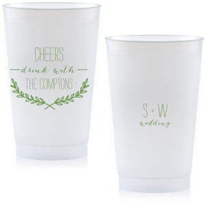 Customize this cup and dress up your drinks with this stylish Branch Wreath design at your wedding reception bar. They can also double as fantastic personalized party favors!