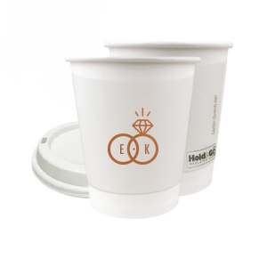 Sip in celebration with the Diamond Wedding Ring Initials Cup, where a radiant diamond and its interlocked band encircle the couple's initials. Perfect for toasting to your future, this cup brings a sparkle to your warmest moments together.