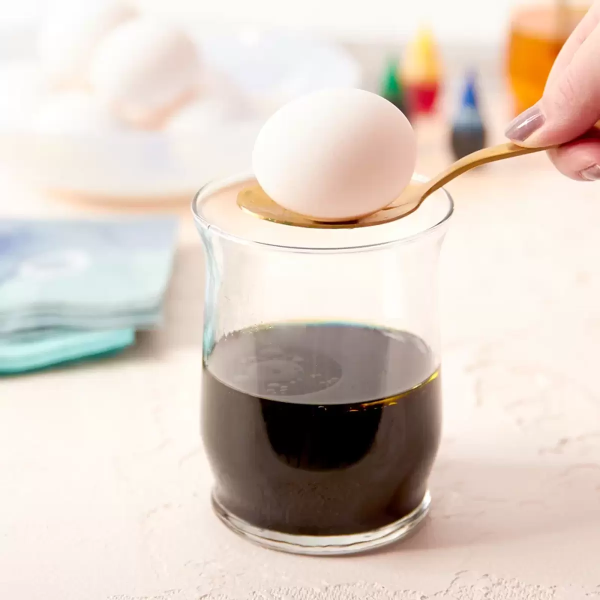 easy way to dye easter eggs