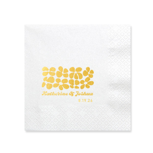 Blend nostalgia and romance with the Retro Floral Wedding Napkin, adorned with vintage-inspired flowers above the couple's names and wedding date. A charming throwback touch to adorn your matrimonial celebration.