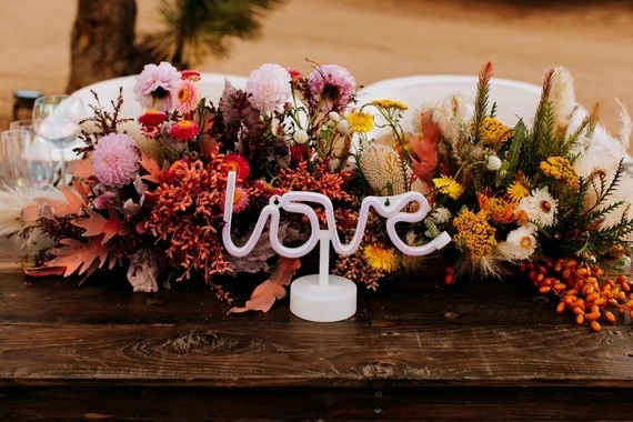 adorable table top neon wedding sign