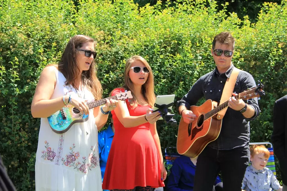memorial family sing along