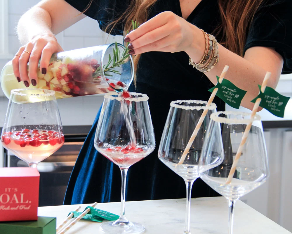 christmas sangria recipe for parties with christmas cocktail napkins