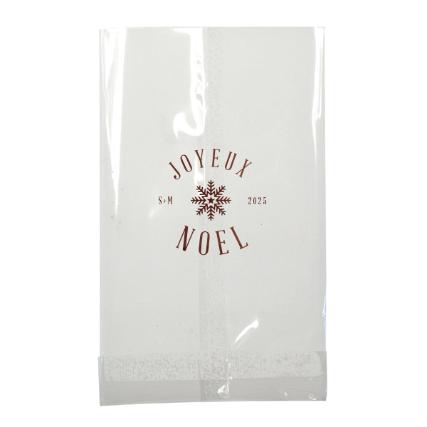 The ever-popular Shiny Merlot Small Cellophane Bag with Shiny Merlot Foil has a Snowflake 3 graphic and is good for use in Christmas themed parties and will make your guests swoon. Personalize your party's theme today.