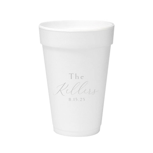 Exuding charm, the Surname Script Cup highlights the couple's shared surname in a bold, contemporary script. This design, focused on the last name with the event date subtly included, beautifully commemorates the unity celebrated on their wedding day.