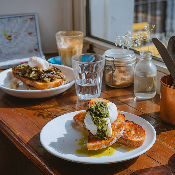 custom dinner party decor