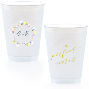 Personalized Bright Wreath Full Color Cup can be personalized to match your party's exact theme and tempo.