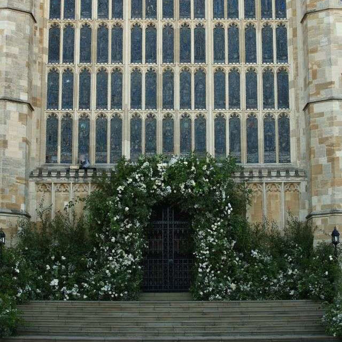 royal wedding flower inspiration
