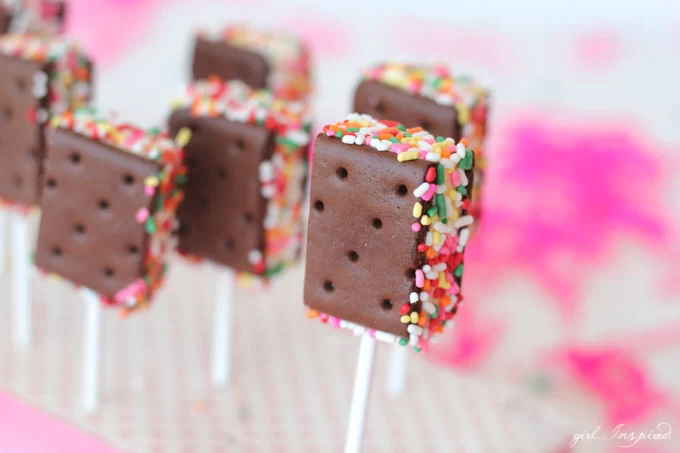 mini ice cream sandwich pops