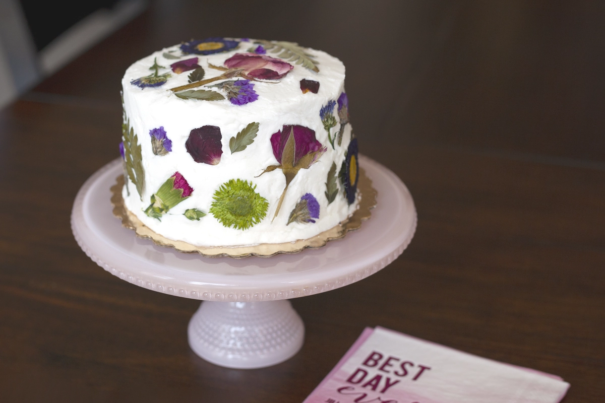 easy diy pressed flowers