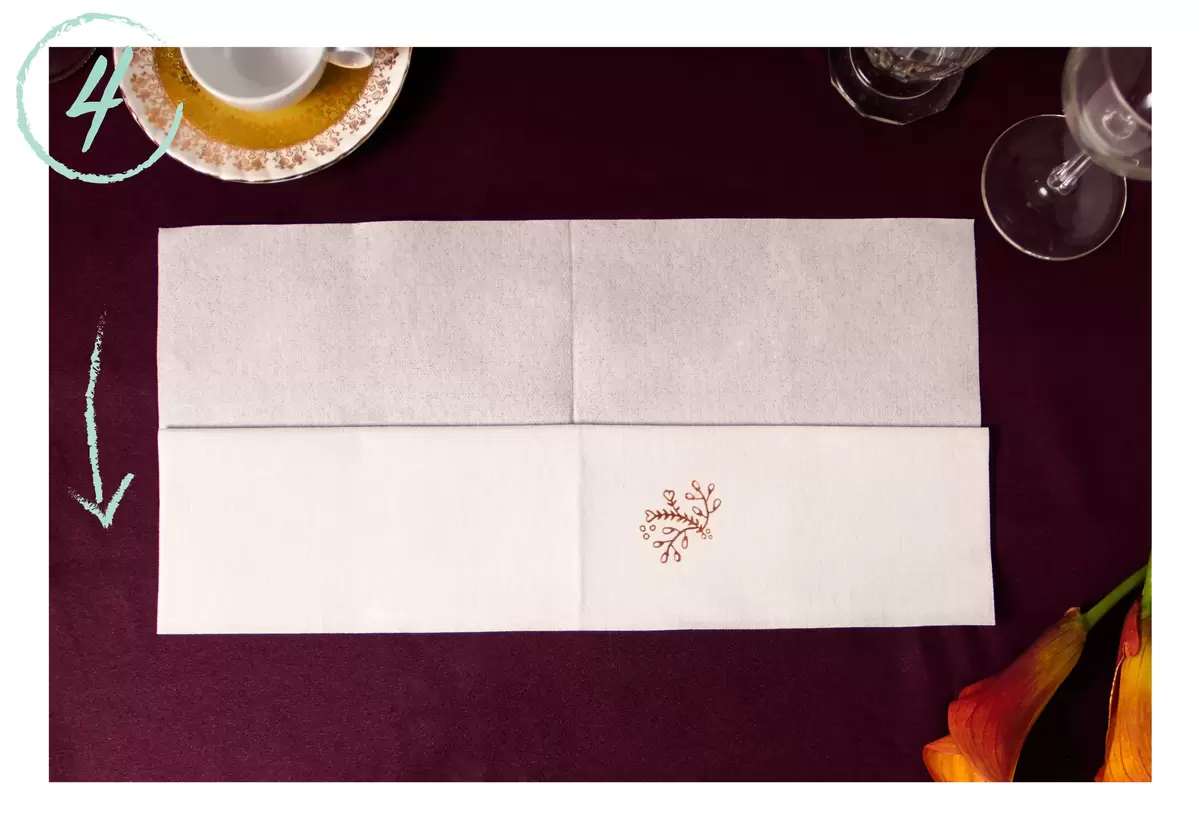 DIY Pocket napkin fold with a personalized napkin