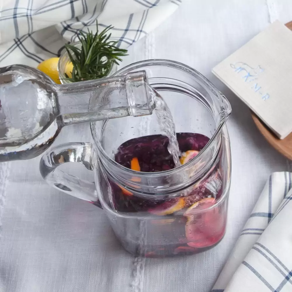 step two of classic cocktail recipe