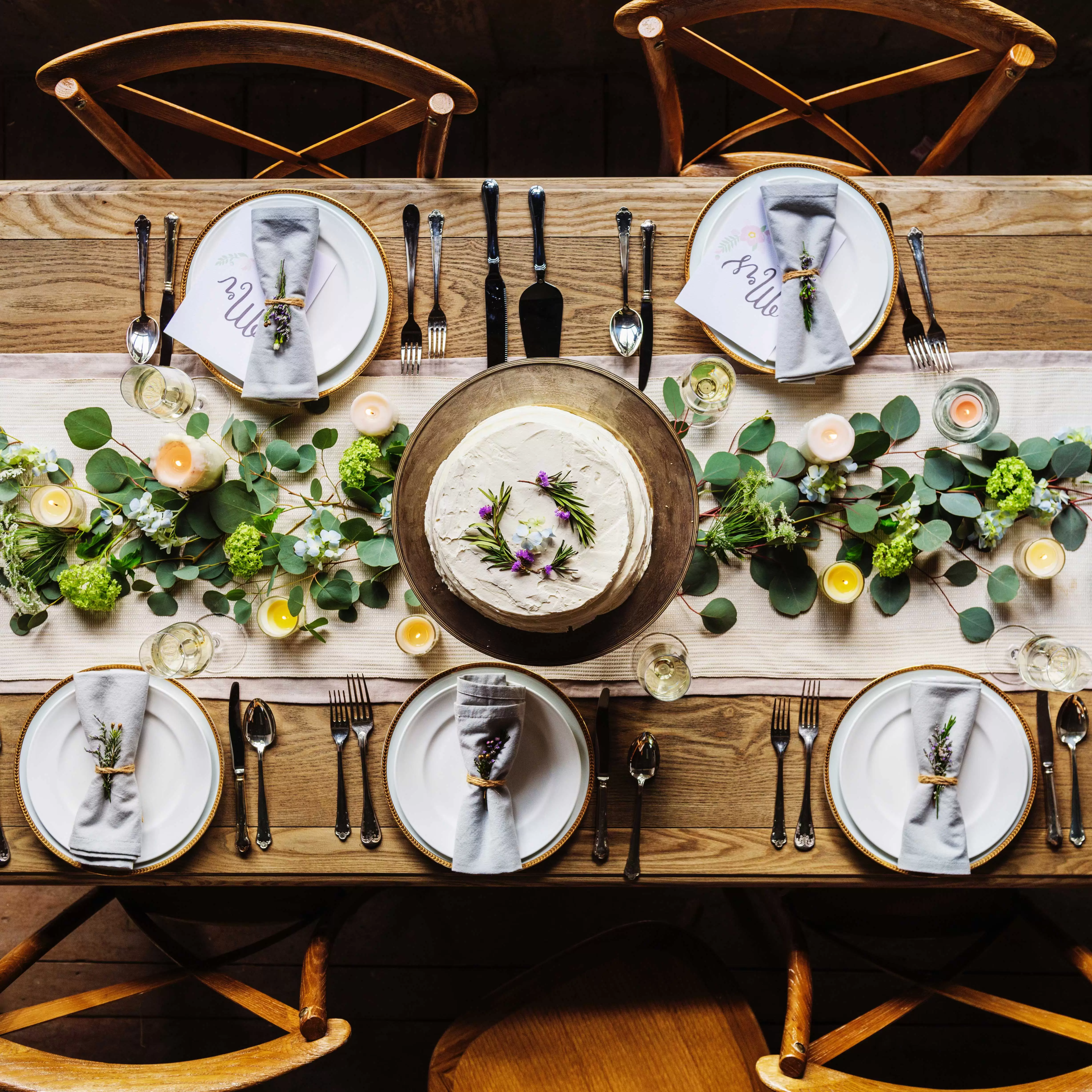 who to invite to your rehearsal dinner