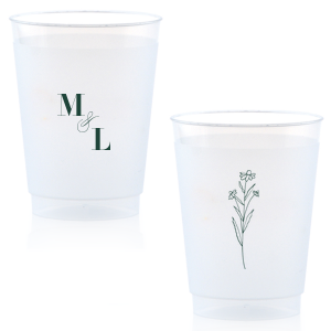 The Elegant Daisy Initials Frosted Cup design presents a delightful union of nature and personalization. Bold initials are joined by a graceful, swirling ampersand.  The opposite side features a daisy, its gentle ascent embodying purity and new beginnings—a fitting metaphor for a blossoming relationship.