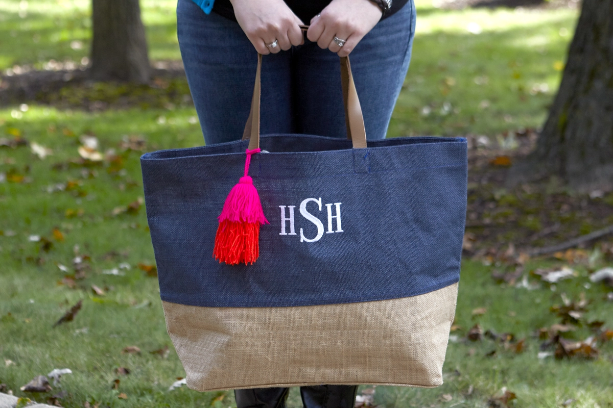 Give personalized color block jute totes this year from Christmas.