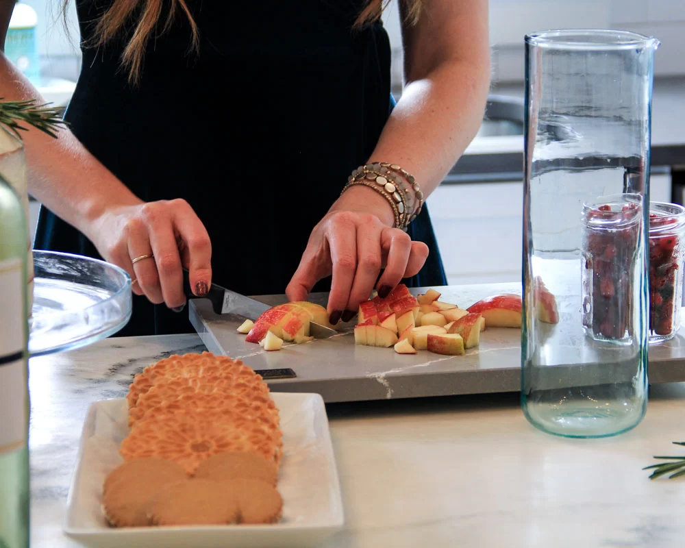 christmas sangria recipe for parties with christmas cocktail napkins