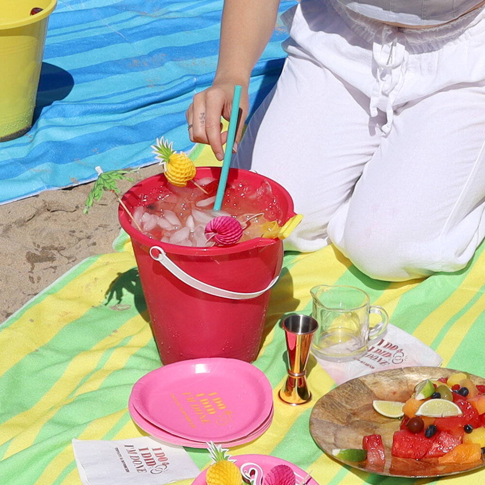 Extra Large Personalized Pineapple Tumbler, Perfect for Girls Trip, Gift  for Bachelorette Party, 32 Oz Tumbler With Straw, Beach Cocktail 