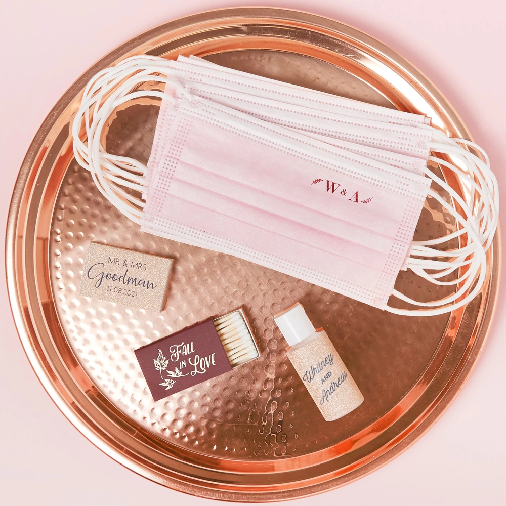 copper and blush is a warm and inviting color combination for your fall wedding or gathering