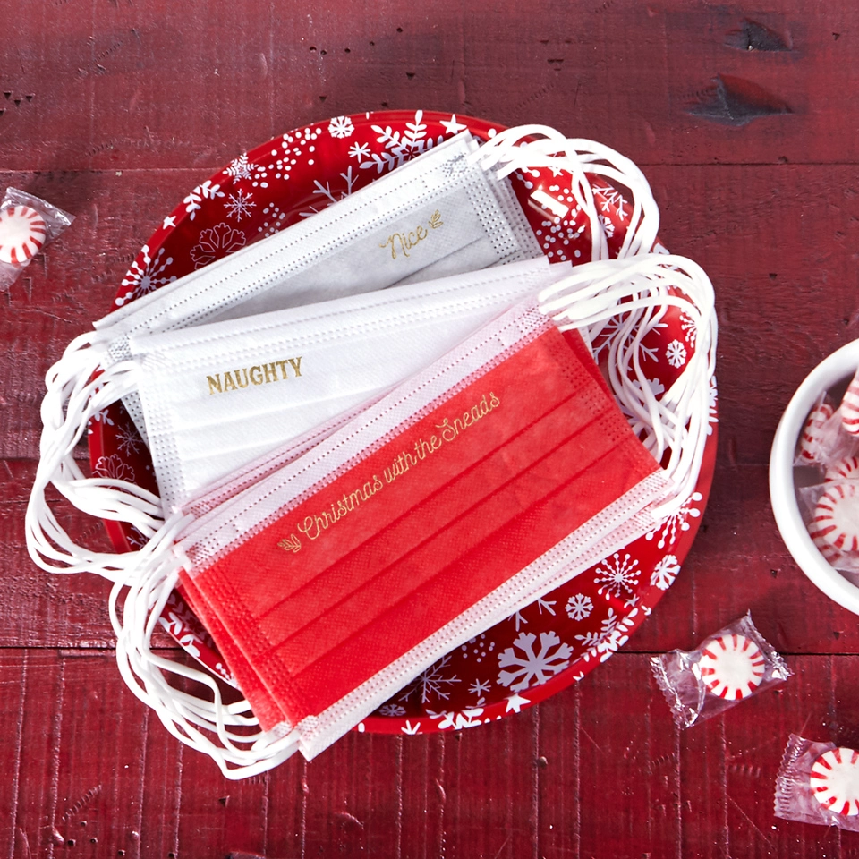 Fabulously cheeky holiday face masks!