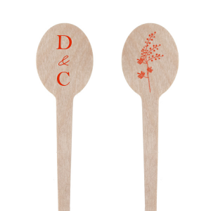 Custom stir sticks update any bar cart or add something special to signature wedding drinks. Featuring a minimal floral design, you can customize this stir stick with your initials. 
