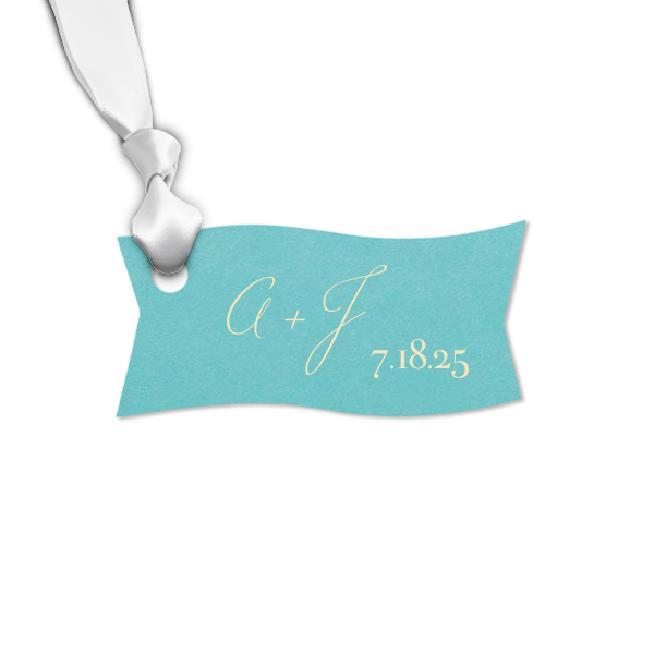 Adorn your wedding favors with the Flourished Initials Gift Tag. Elegant, flourished initials set a sophisticated tone, while the date below adds a personalized final touch to your thoughtful tokens of gratitude.