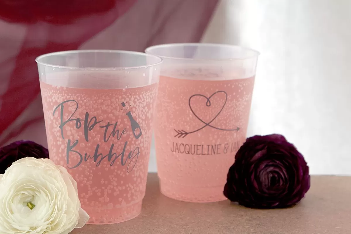 custom designed frostflex plastic wedding cups