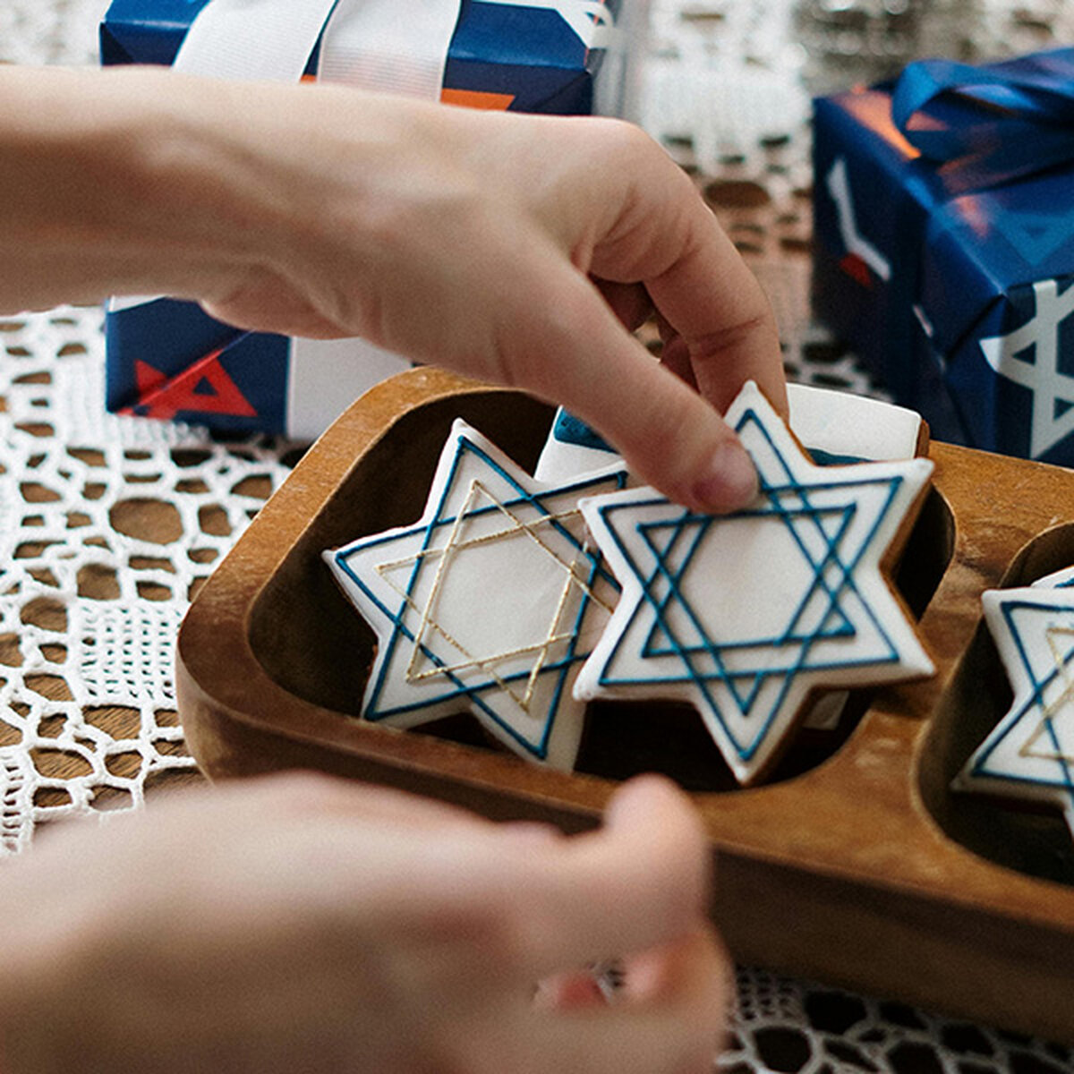 bar and bat mitzvah essentials
