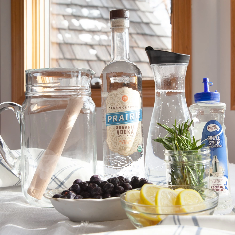 ingredients for classic cocktail recipe