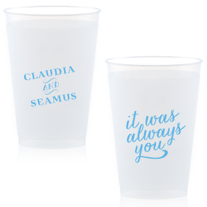 Classic Angled Names Cup is good for weddings, anniversaries and romantic themed parties. Easily customize the design to complement every last detail of your party.