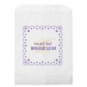 Send home memories with the Star of David Frame Photo Bag. The functional and stylish bag features a scalloped frame around a Star of David and customizable colorful text. Personalize your design with your choice of colors to best match your party's style. 