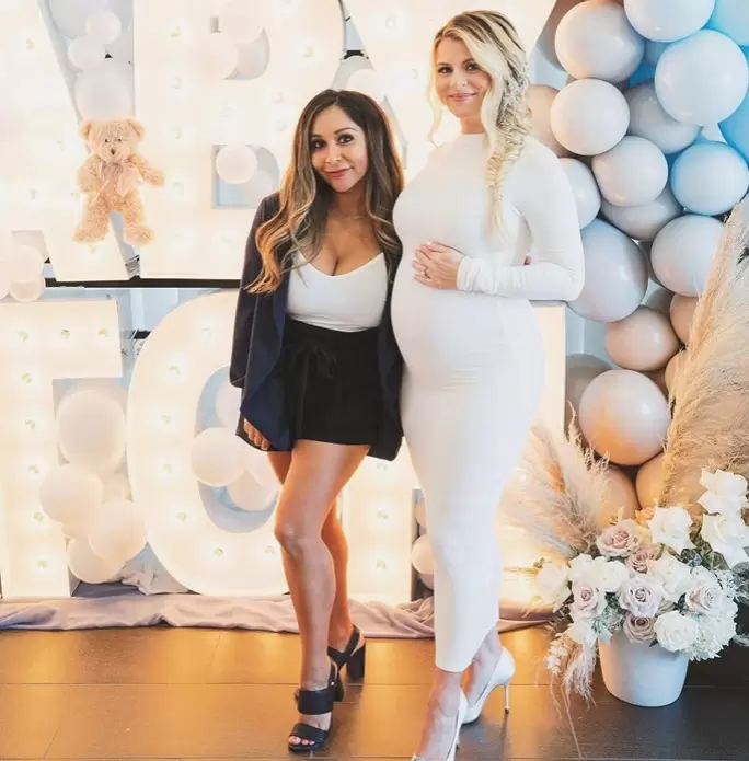 Snooki and mama-to-be Lauren